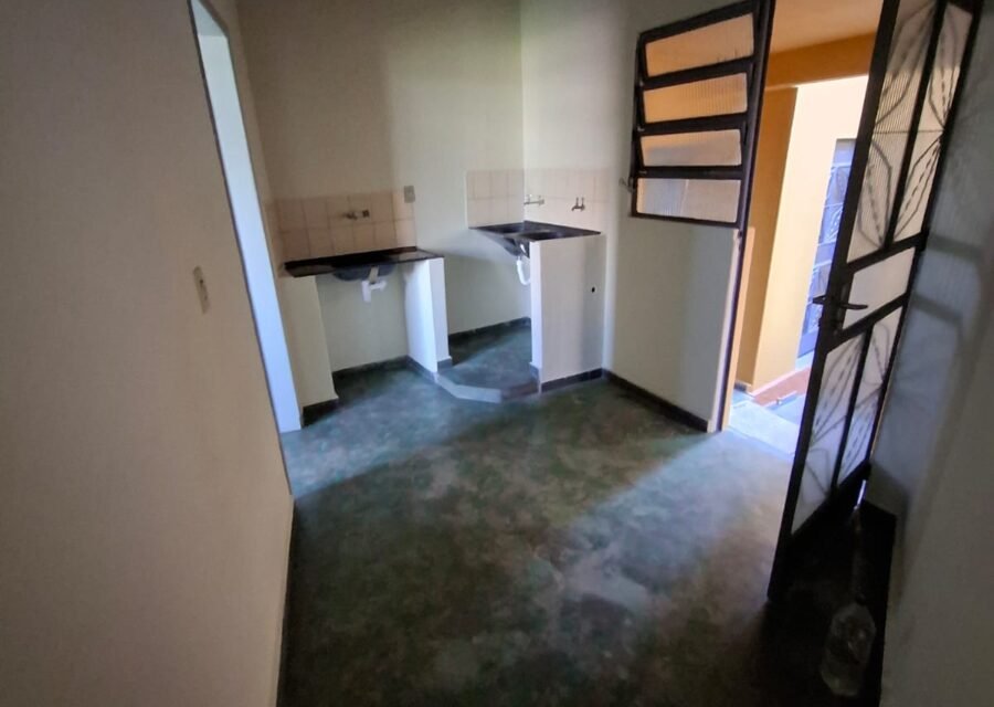 Kitnet 1 Quarto para Aluguel no Califórnia, Belo Horizonte Casa B — foto 2 de 6
