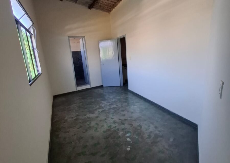Kitnet 1 Quarto para Aluguel no Califórnia, Belo Horizonte Casa B — foto 3 de 6
