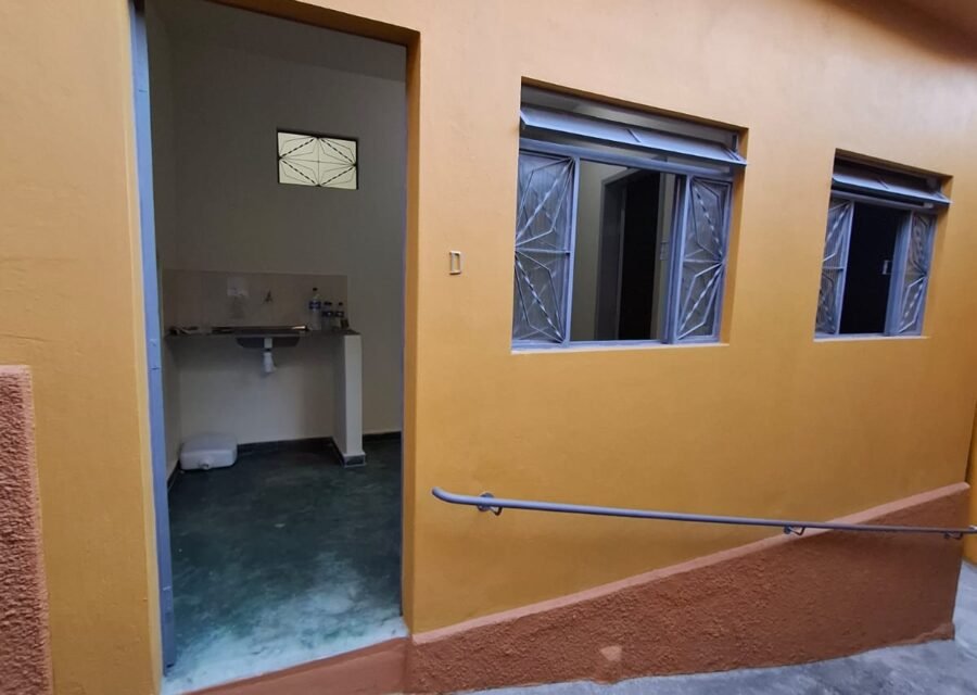 Kitnet 1 Quarto para Aluguel no Califórnia, Belo Horizonte Casa D