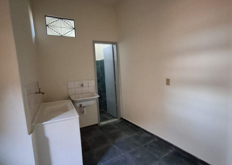 Kitnet 1 Quarto, Sala para Aluguel no Califórnia, Belo Horizonte Casa C — foto 3 de 8