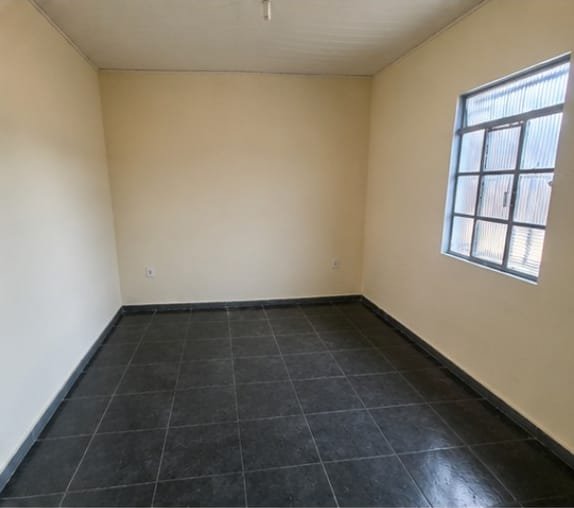 Barracão 50 m² para Aluguel no Alto dos Pinheiros, Belo Horizonte — foto 2 de 9