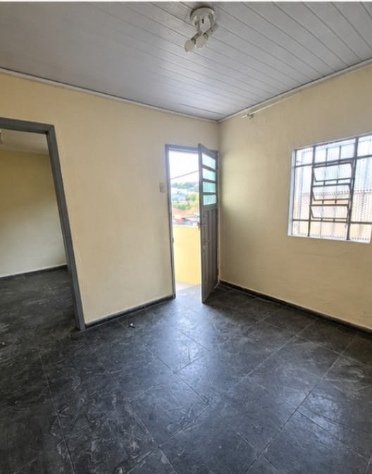 Barracão 50 m² para Aluguel no Alto dos Pinheiros, Belo Horizonte — foto 1 de 9